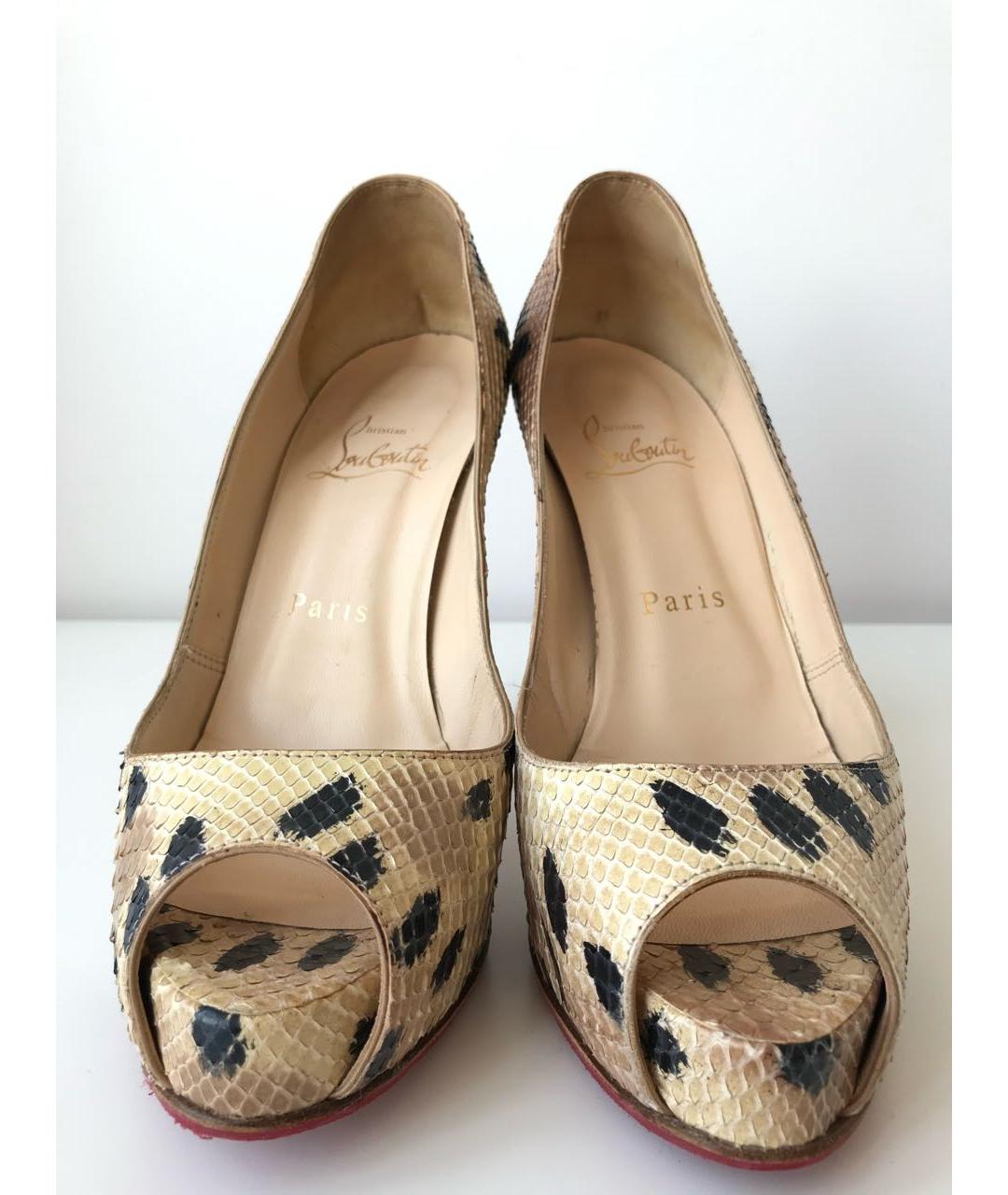 CHRISTIAN LOUBOUTIN Бежевые туфли из экзотической кожи, фото 2