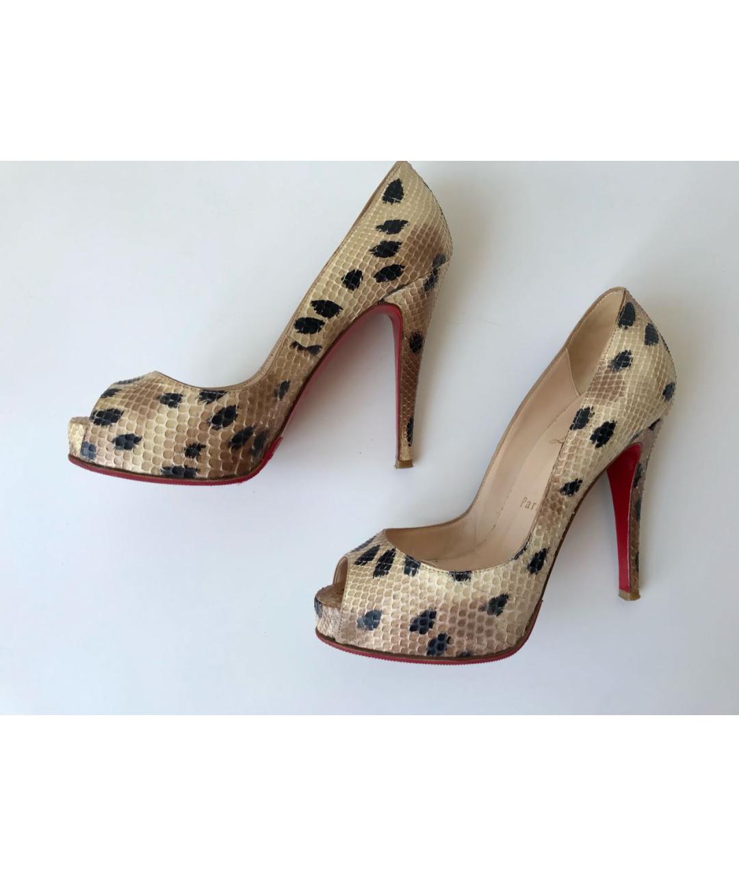 CHRISTIAN LOUBOUTIN Бежевые туфли из экзотической кожи, фото 8