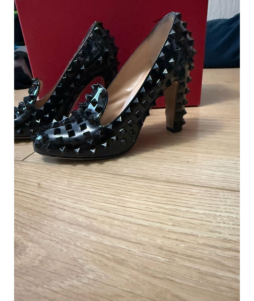 VALENTINO Черные туфли из лакированной кожи, фото 5