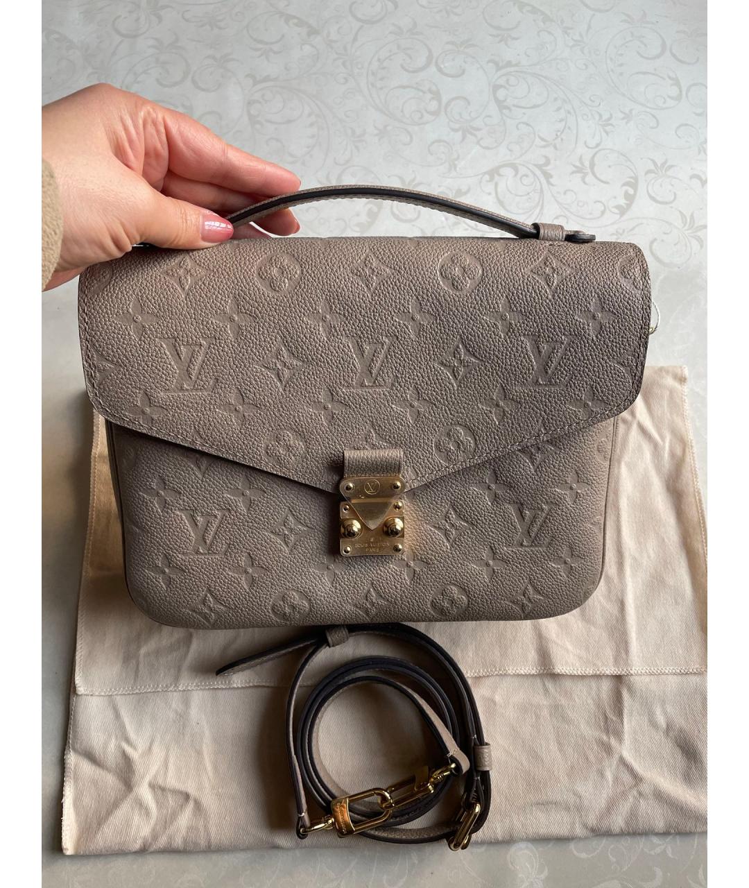 LOUIS VUITTON Серая кожаная сумка через плечо, фото 7