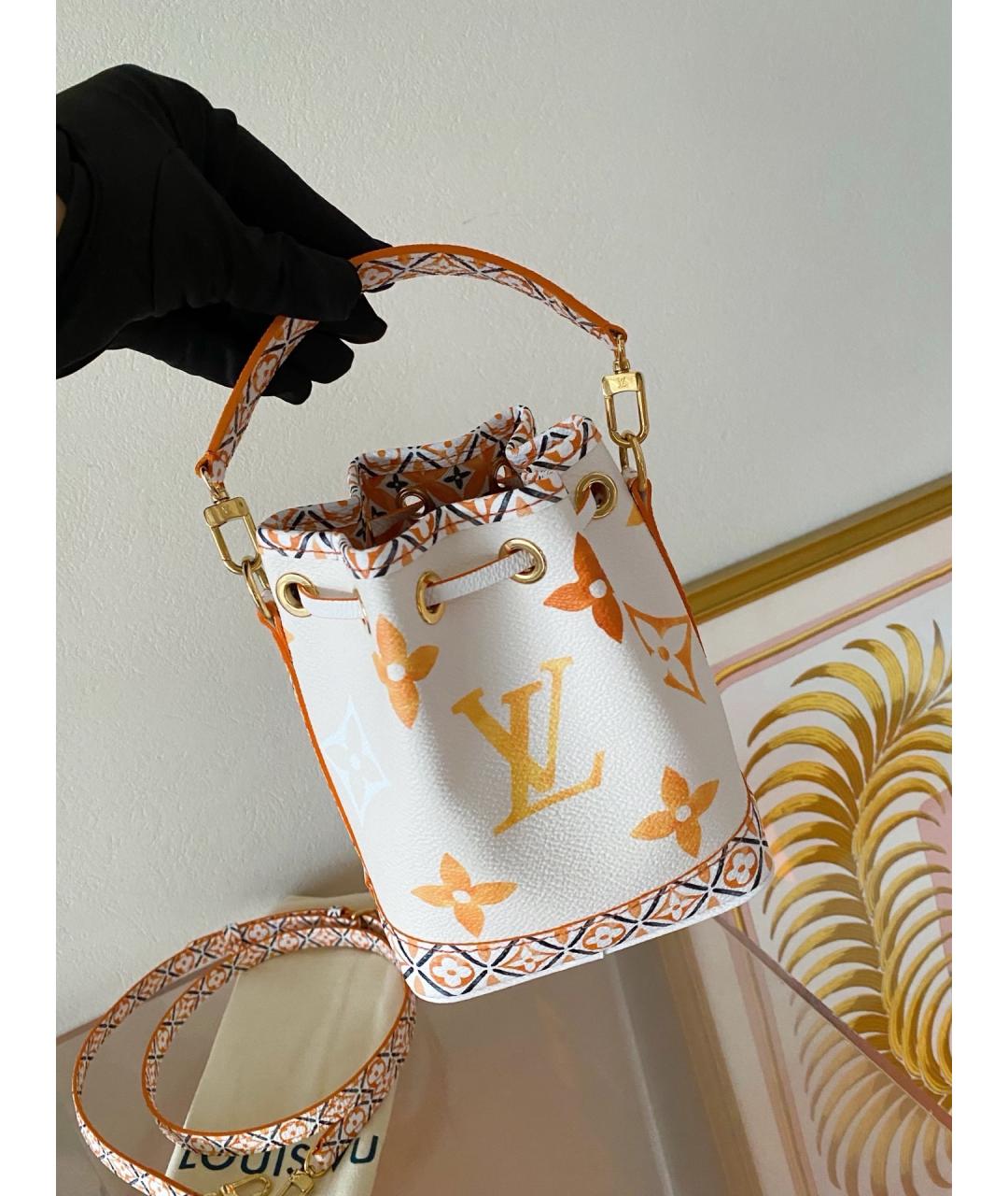 LOUIS VUITTON Белая сумка через плечо из искусственной кожи, фото 5