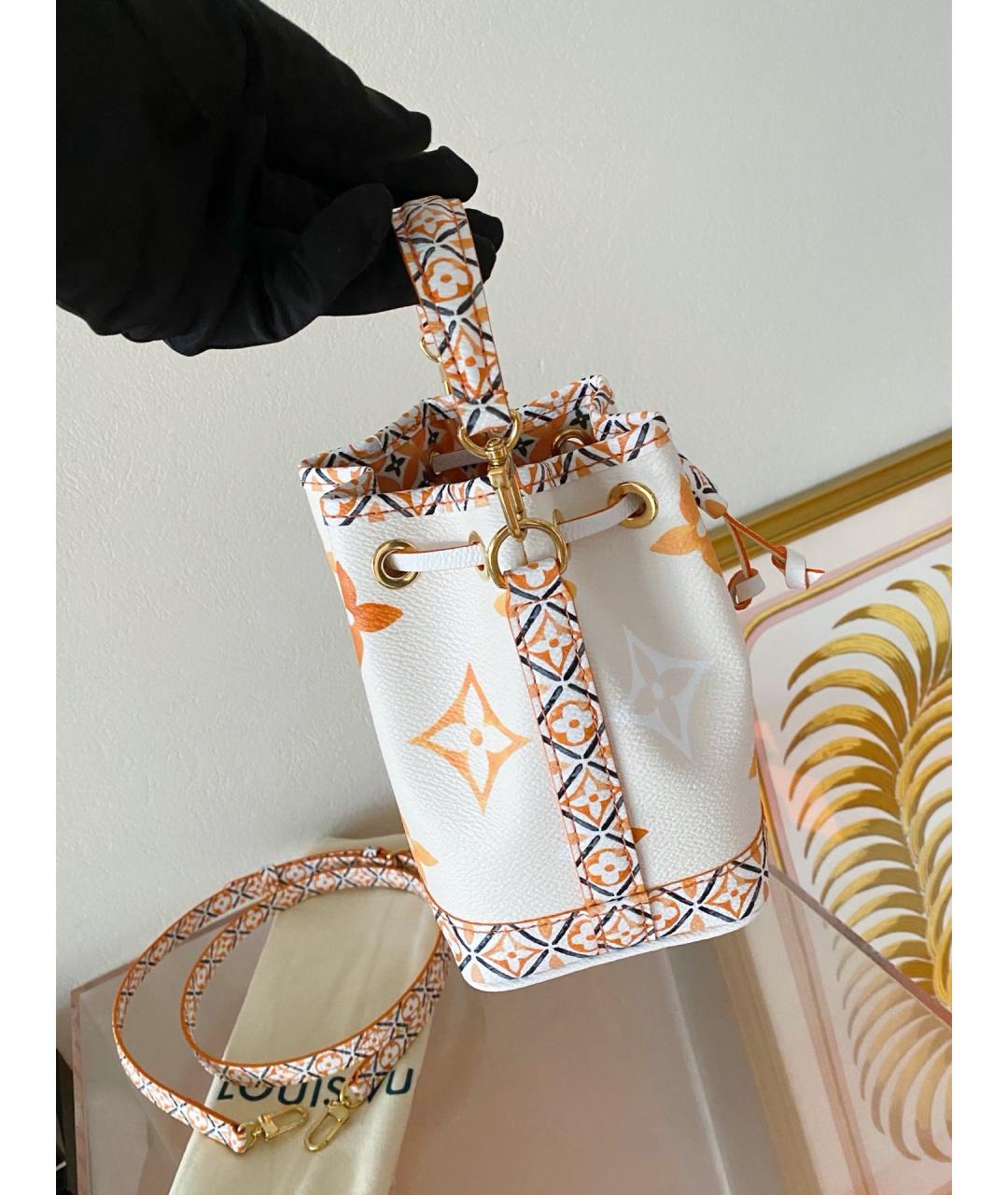 LOUIS VUITTON Белая сумка через плечо из искусственной кожи, фото 6