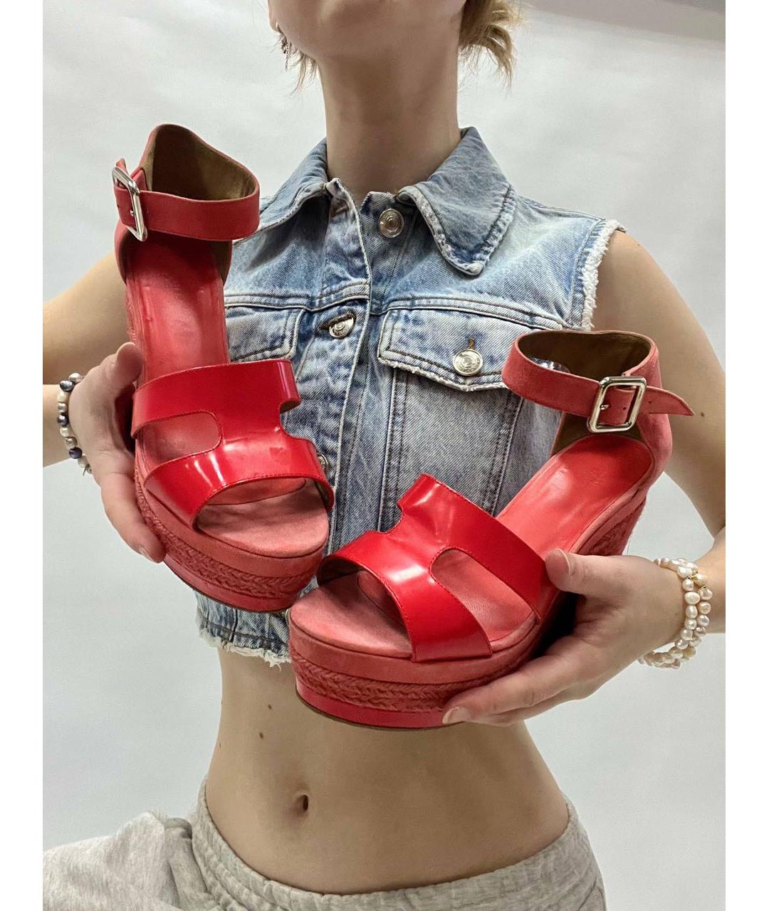 HERMES Коралловые босоножки из лакированной кожи, фото 5