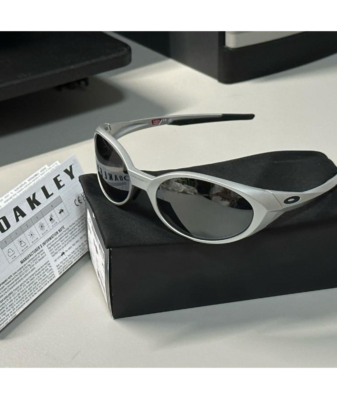 OAKLEY Серебряные пластиковые солнцезащитные очки, фото 7