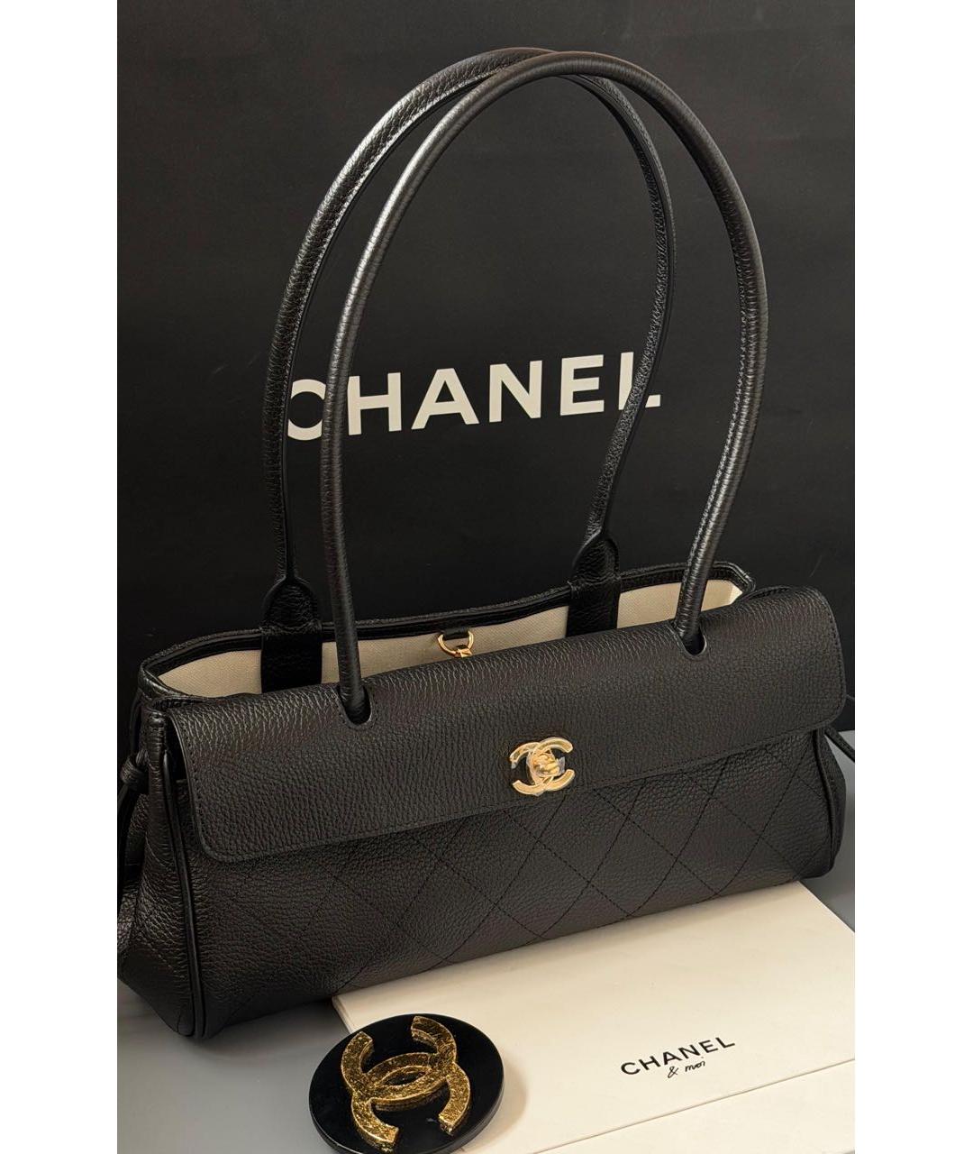 CHANEL Черная кожаная сумка через плечо, фото 2