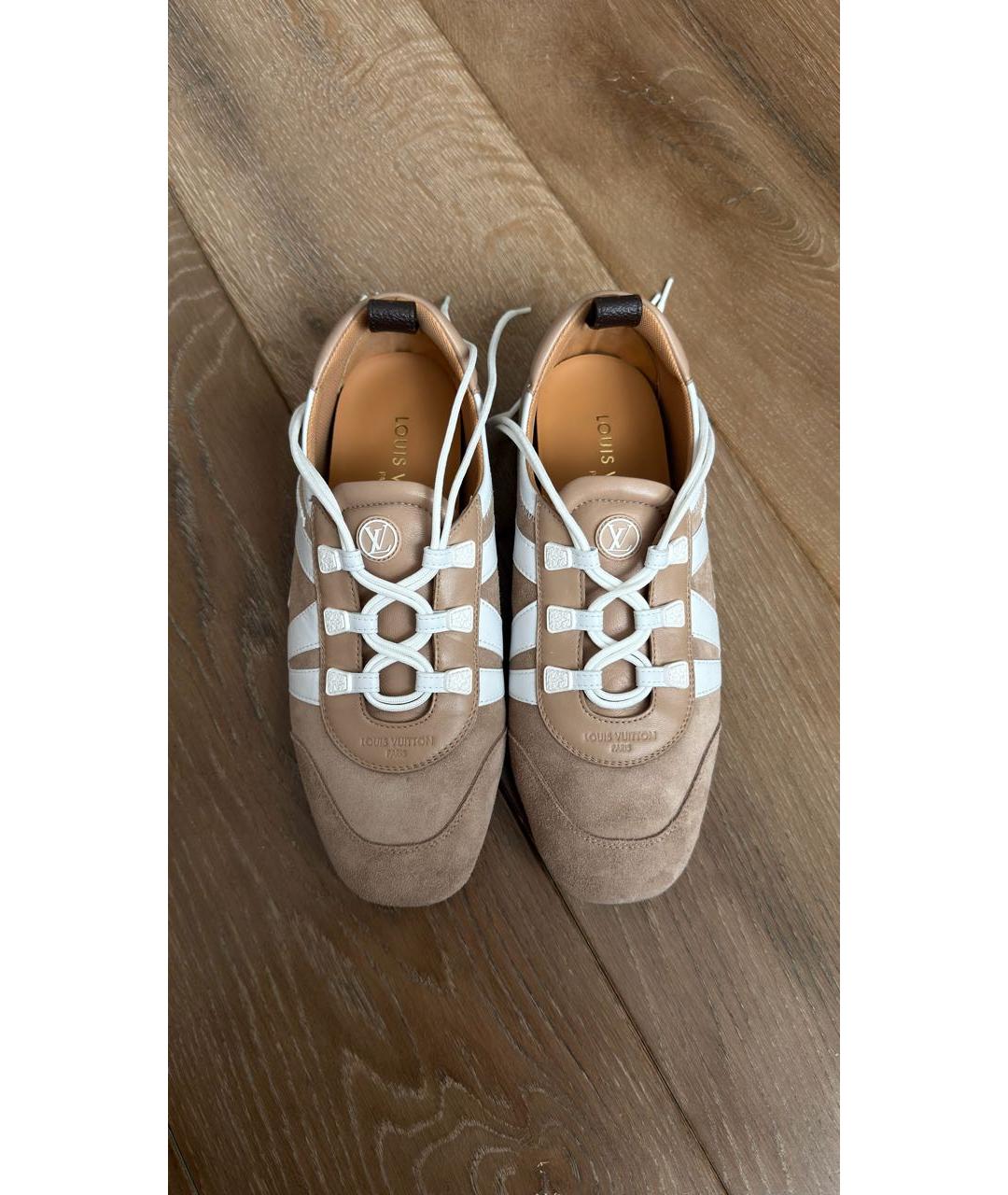 LOUIS VUITTON Бежевые замшевые кроссовки, фото 2