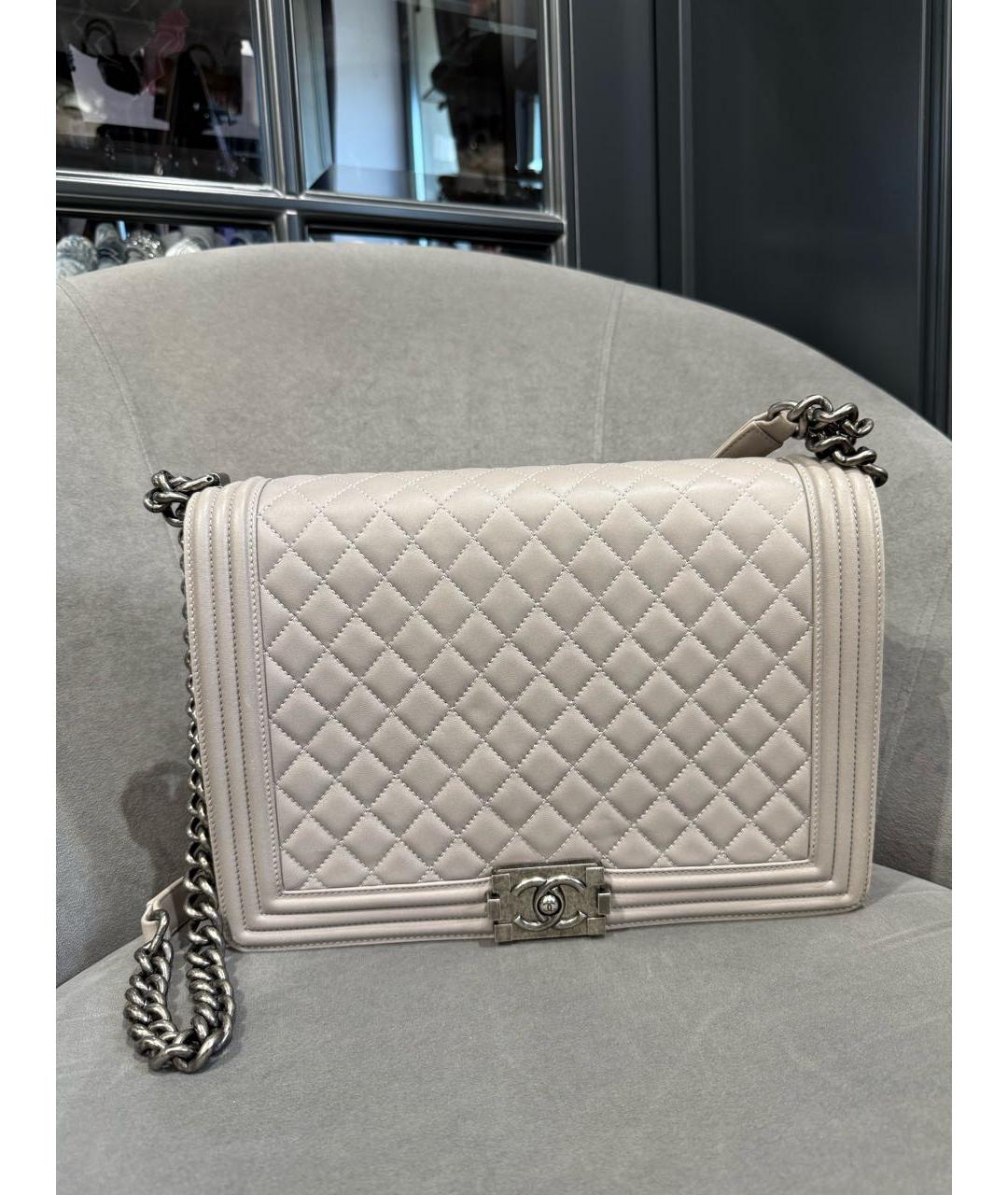 CHANEL Серая кожаная сумка через плечо, фото 2