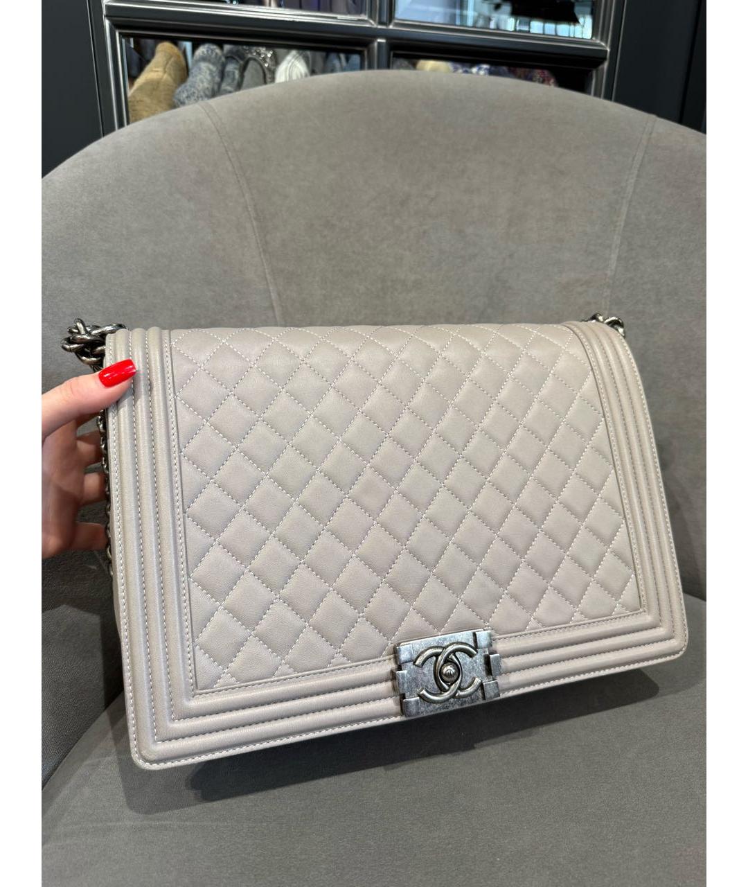 CHANEL Серая кожаная сумка через плечо, фото 4