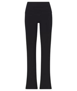 SKIMS Спортивные брюки и шорты