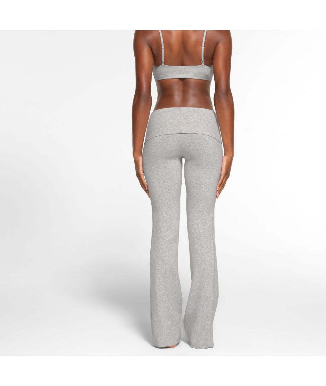 SKIMS Серые спортивные брюки и шорты, фото 4