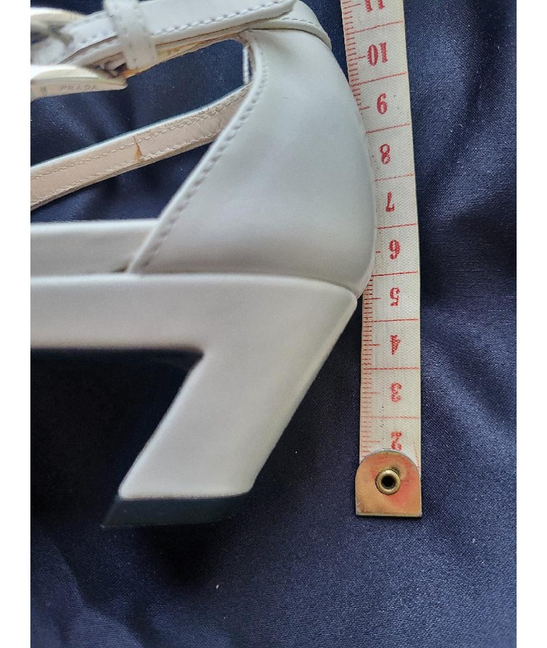 PRADA Белые кожаные туфли, фото 5