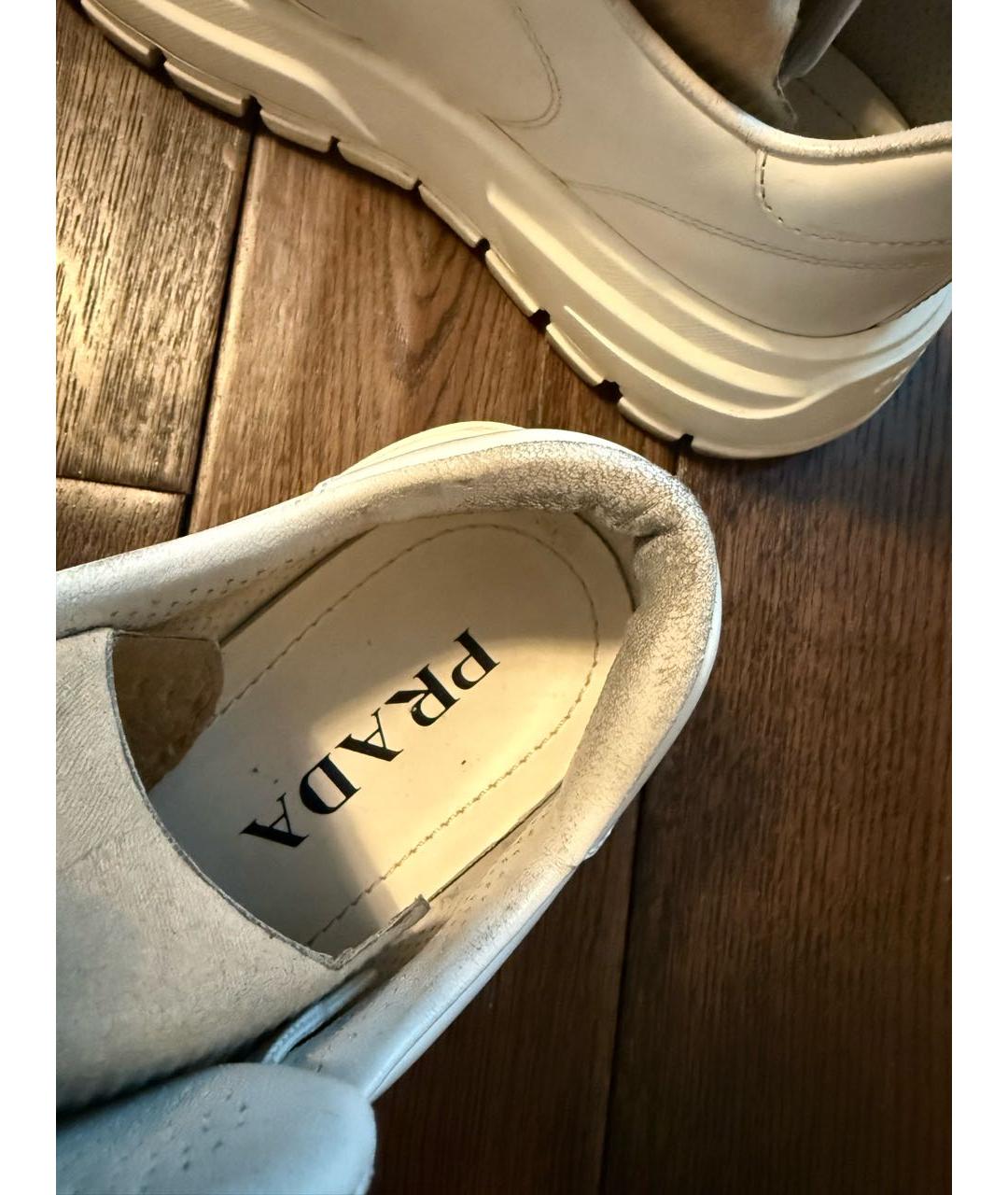 PRADA Белые кожаные кроссовки, фото 3