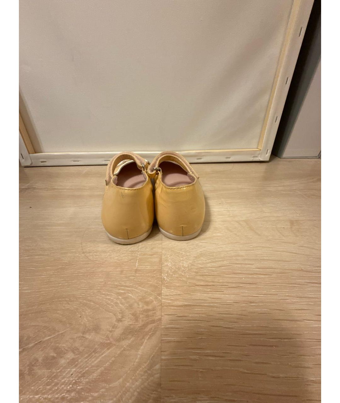 GUCCI KIDS Бежевые туфли из лакированной кожи, фото 4