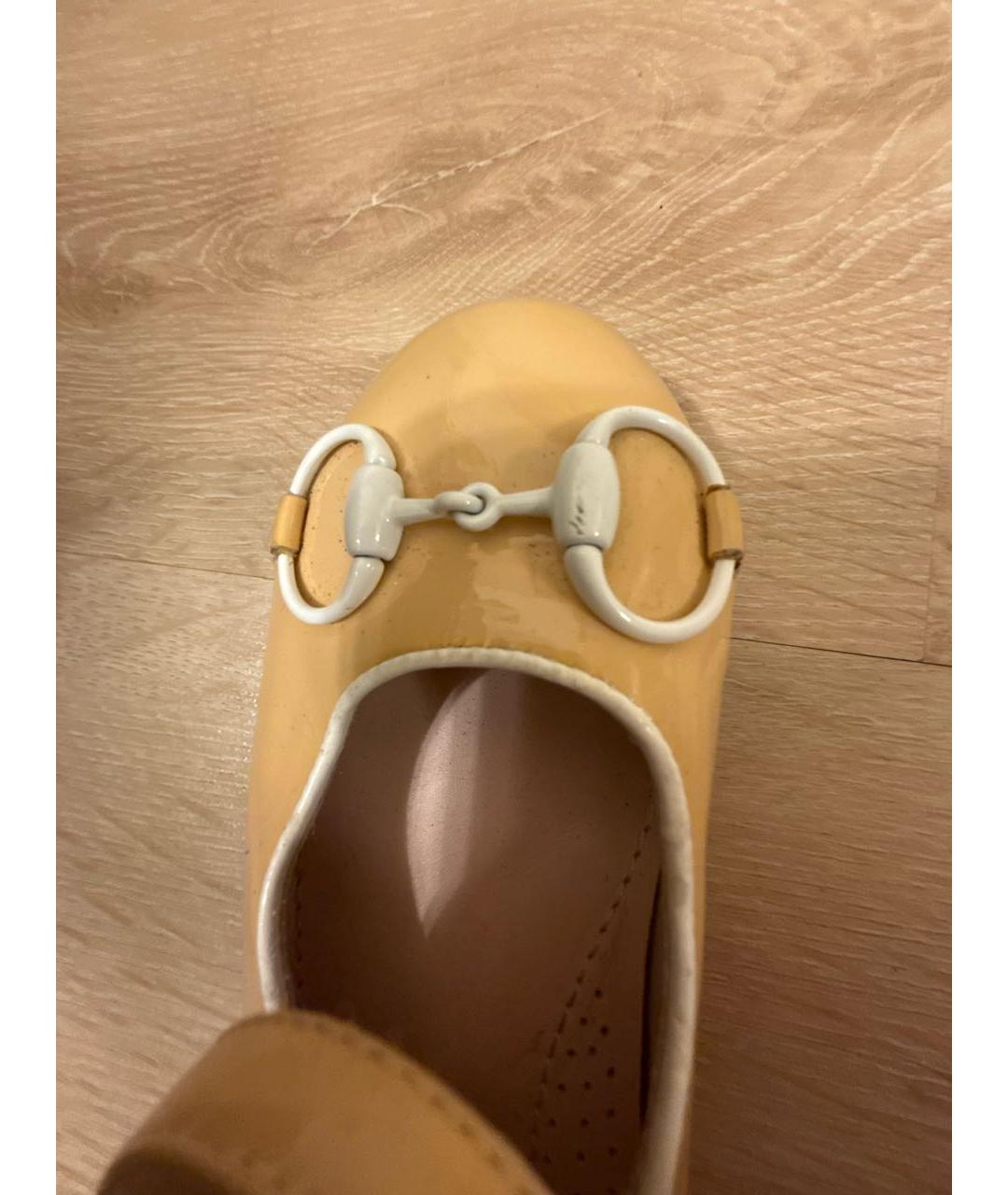 GUCCI KIDS Бежевые туфли из лакированной кожи, фото 5