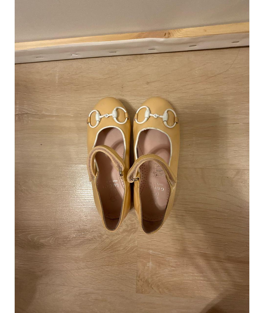 GUCCI KIDS Бежевые туфли из лакированной кожи, фото 3