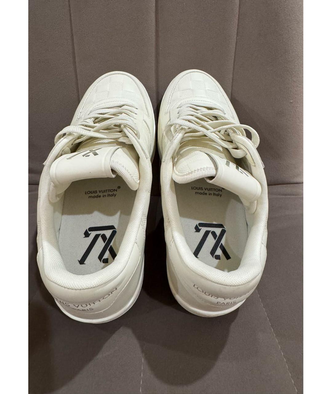 LOUIS VUITTON Белые кожаные низкие кроссовки / кеды, фото 3