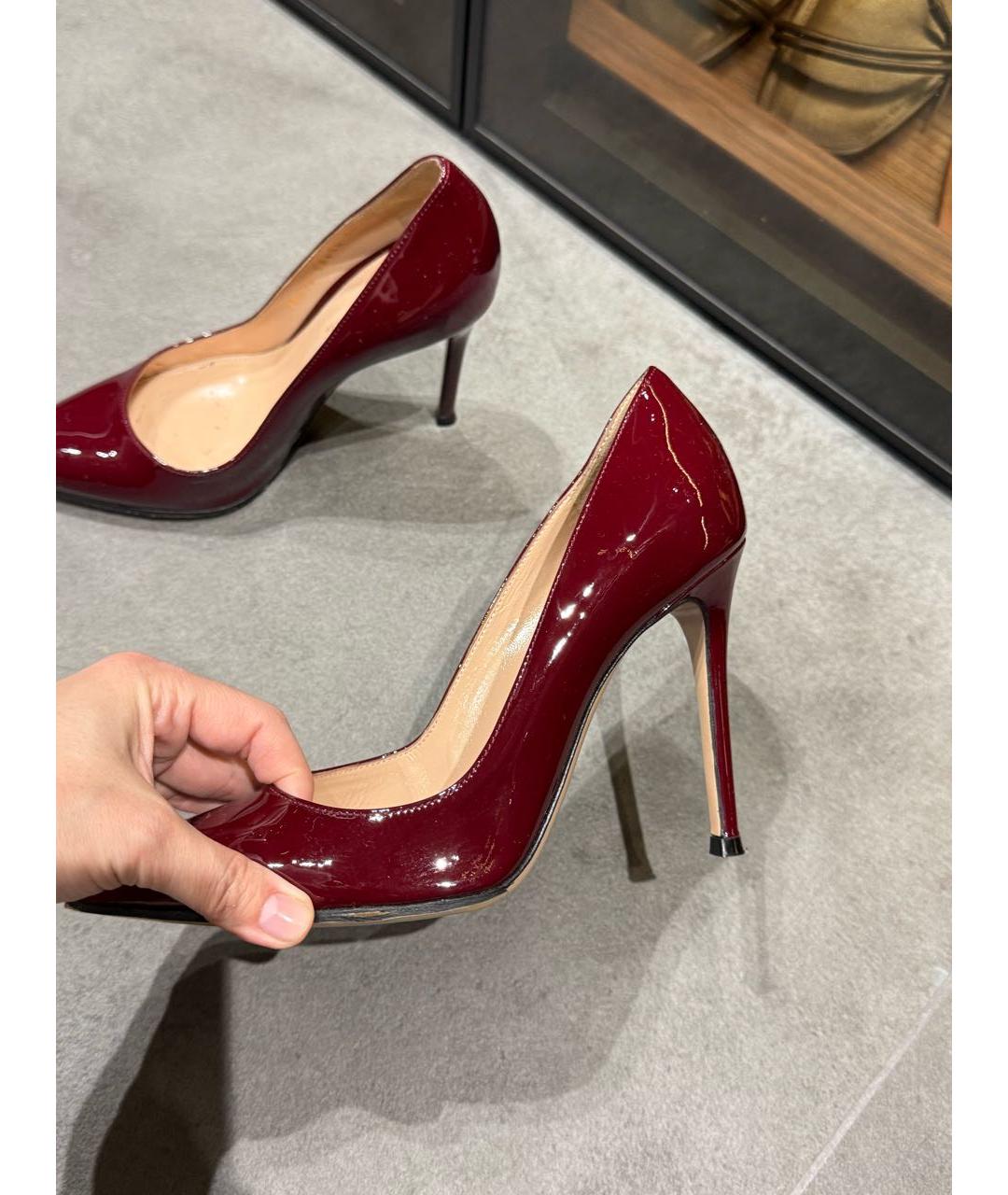 GIANVITO ROSSI Бордовые кожаные туфли, фото 4