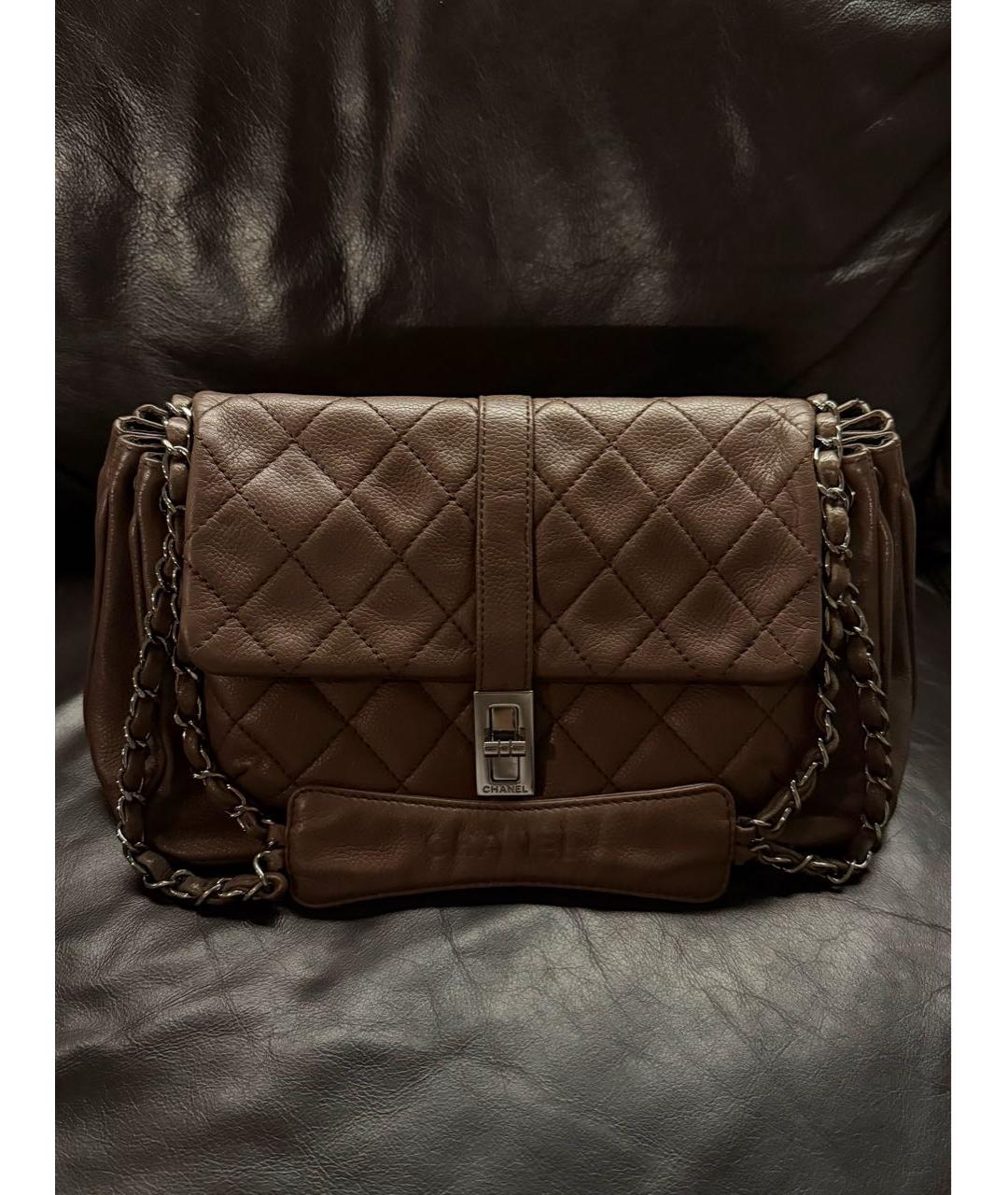 CHANEL Коричневая кожаная сумка через плечо, фото 2