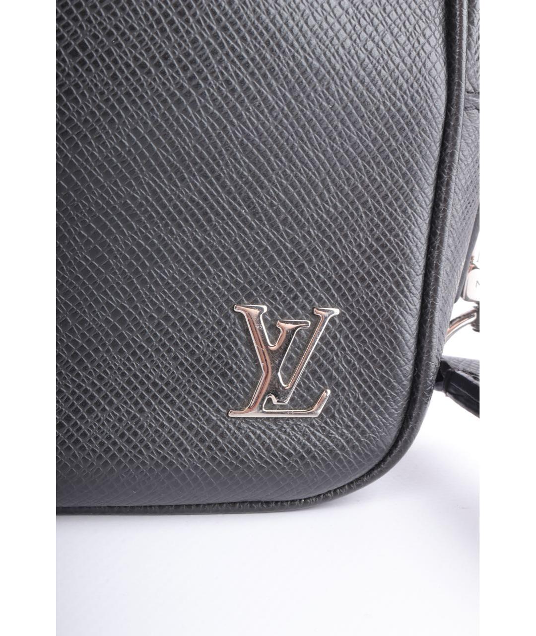 LOUIS VUITTON Черная кожаная барсетка, фото 6