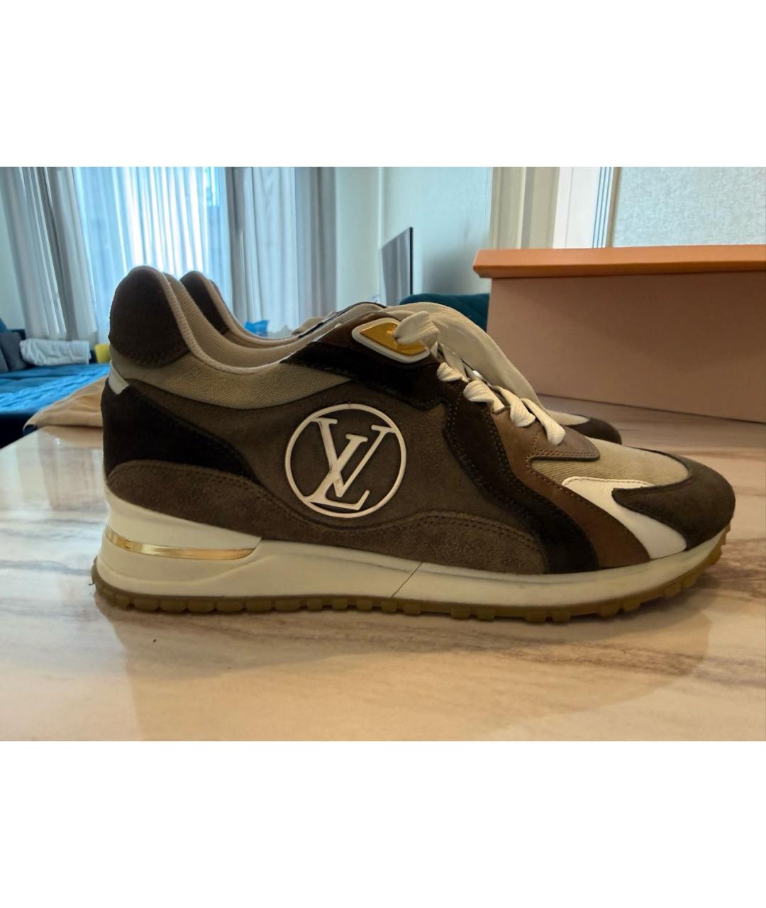 LOUIS VUITTON Коричневые замшевые кроссовки, фото 5