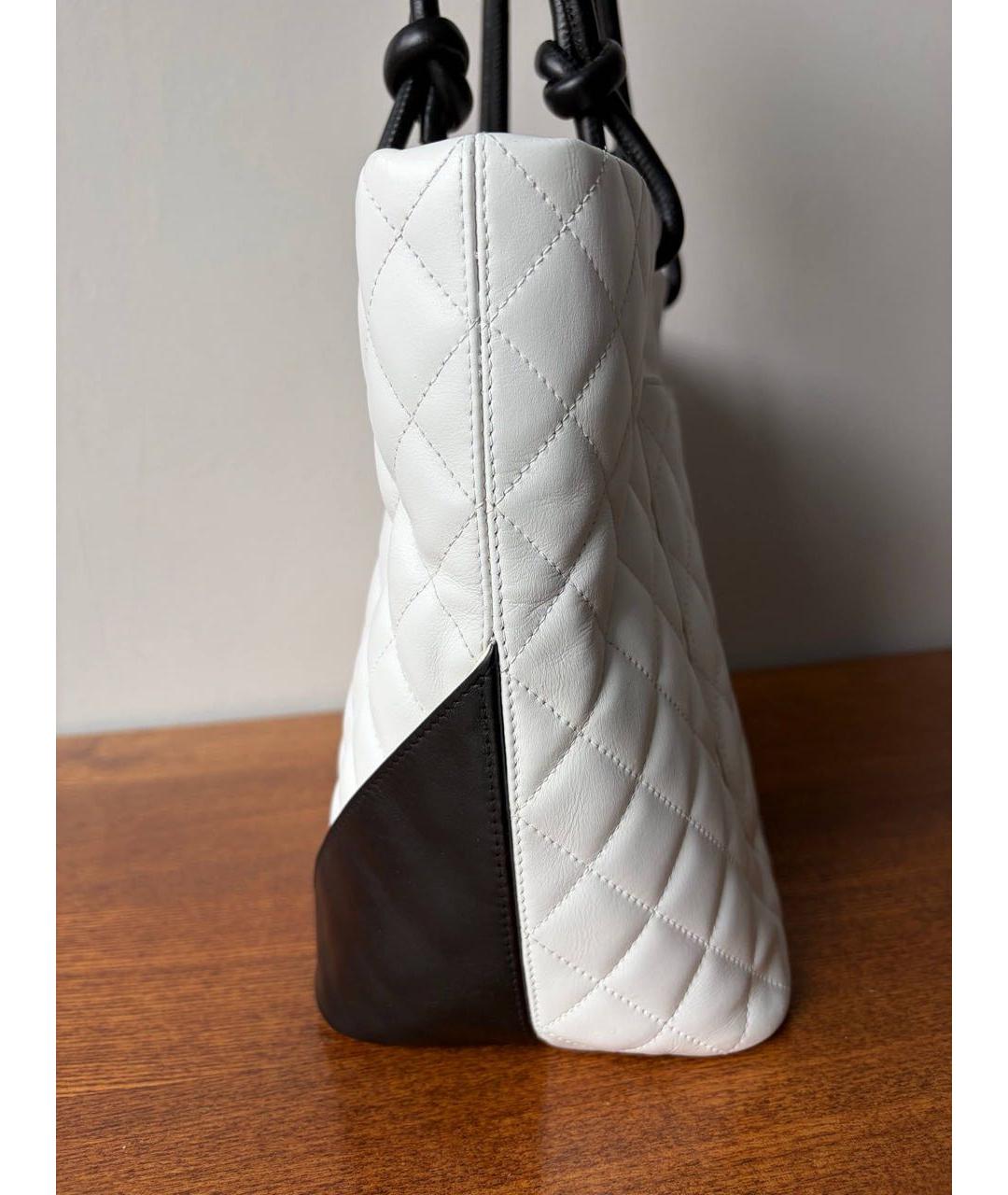 CHANEL Белая кожаная сумка через плечо, фото 7
