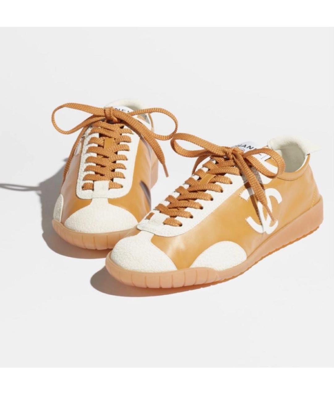 CHANEL Горчичные кожаные кроссовки, фото 5