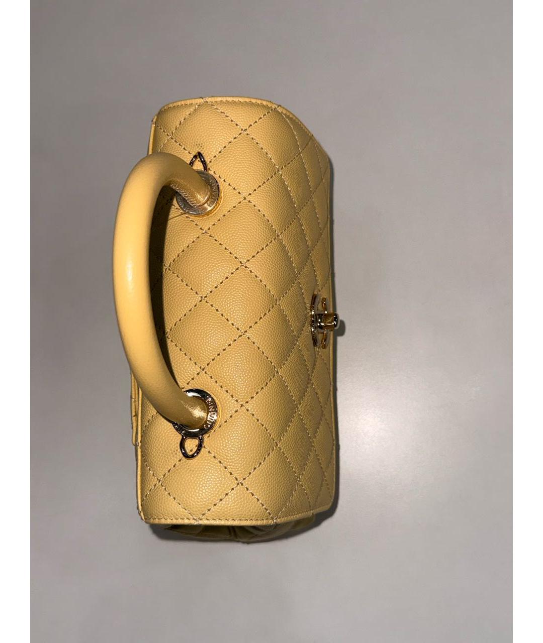 CHANEL Желтая кожаная сумка с короткими ручками, фото 5