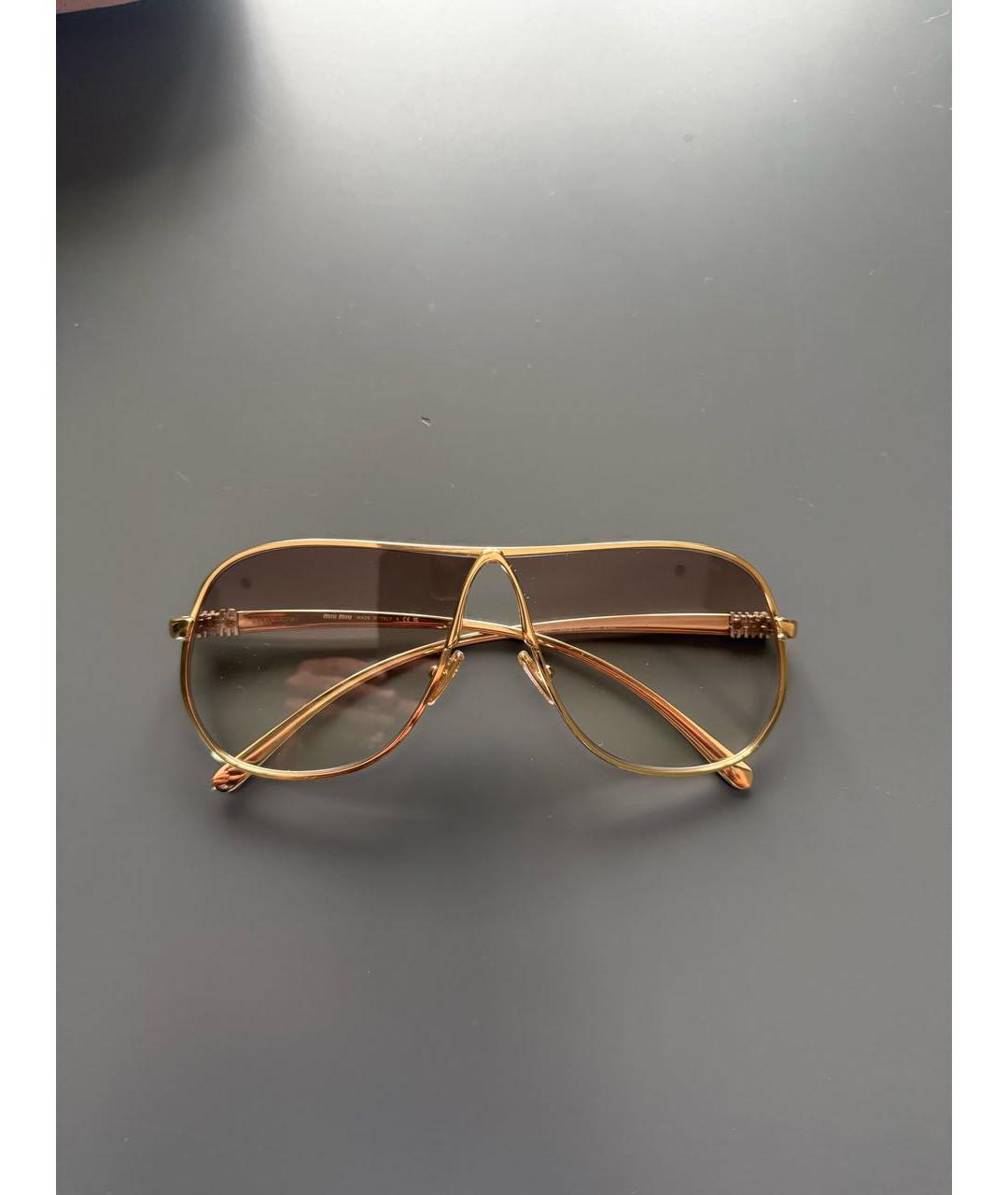 MIU MIU Золотые металлические солнцезащитные очки, фото 6