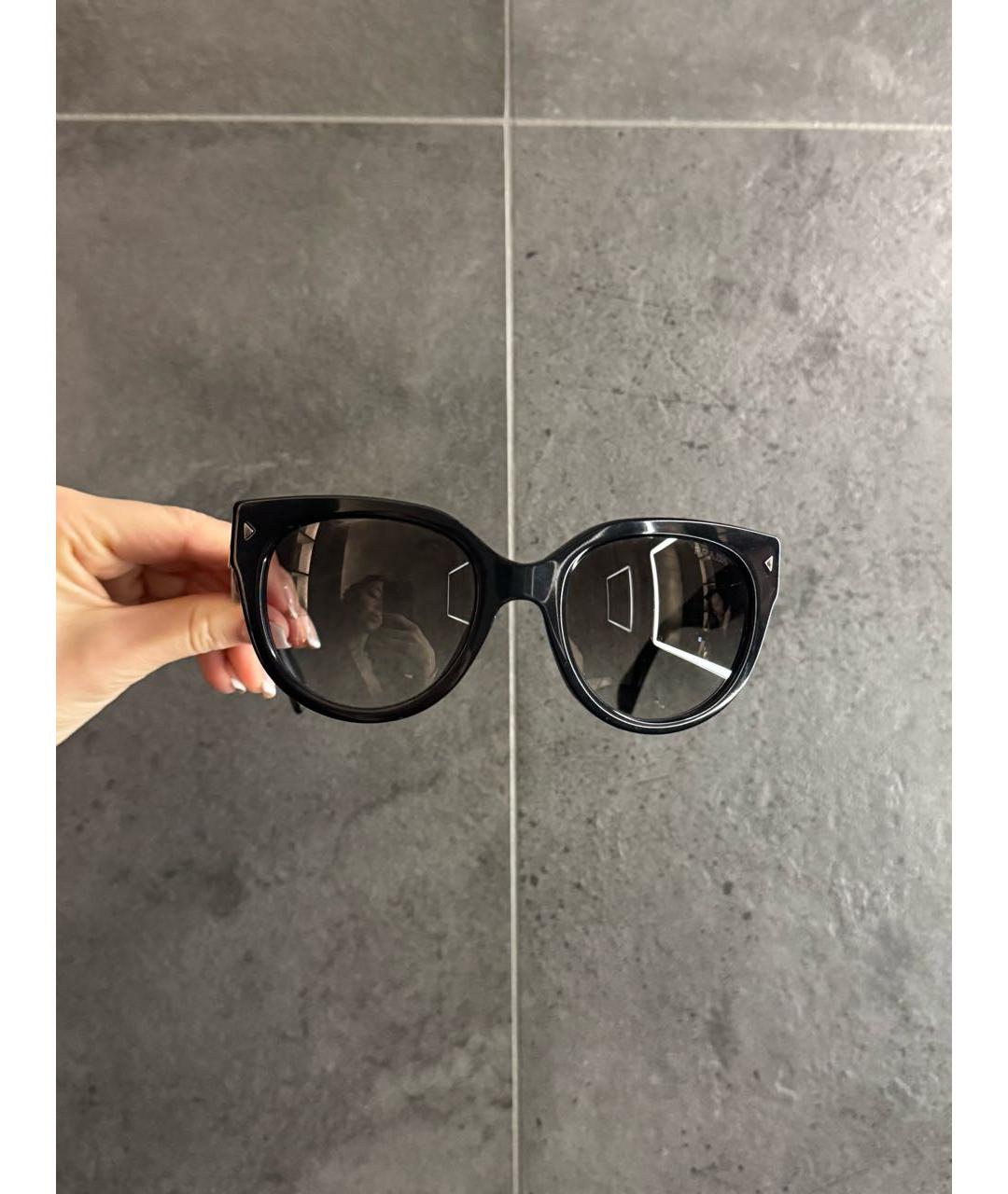 PRADA Черные пластиковые солнцезащитные очки, фото 4