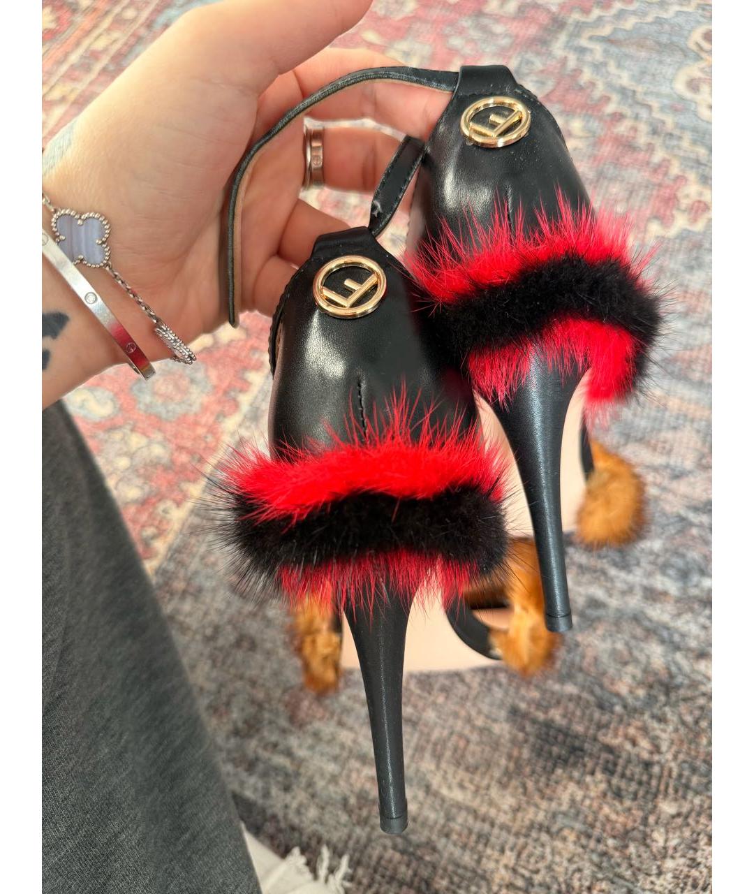 FENDI Черные кожаные босоножки, фото 4