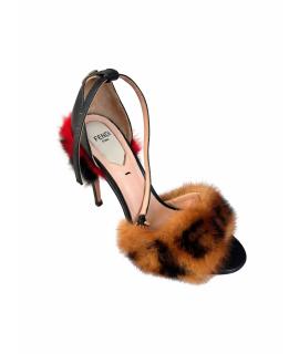 FENDI Босоножки
