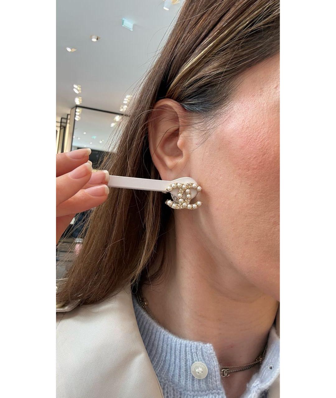 CHANEL Золотые металлические серьги, фото 3