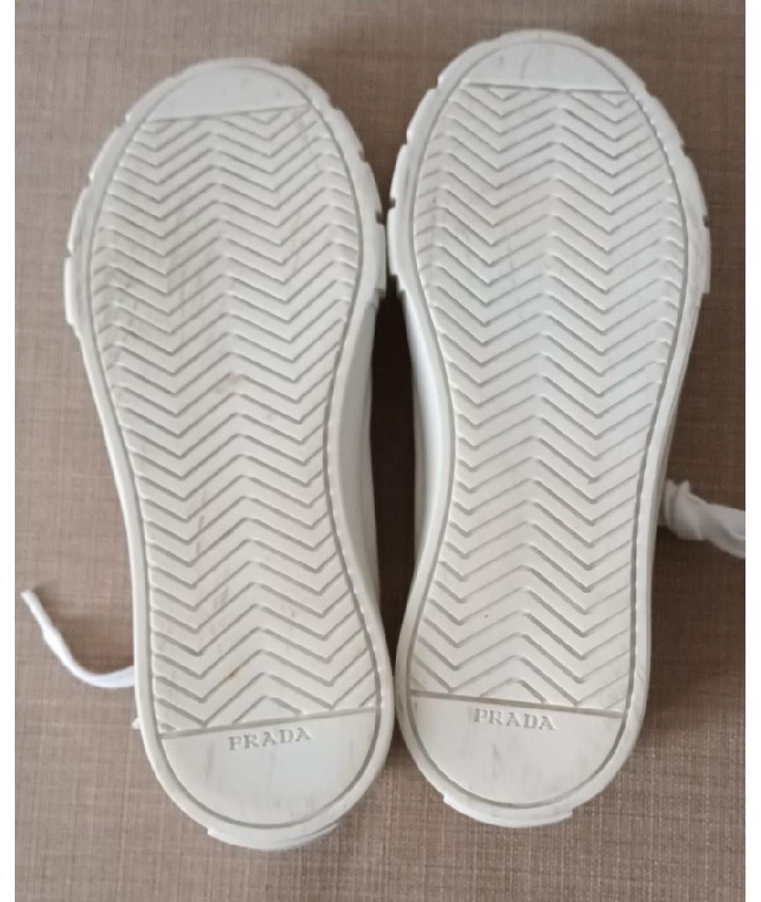 PRADA Белые текстильные кеды, фото 7