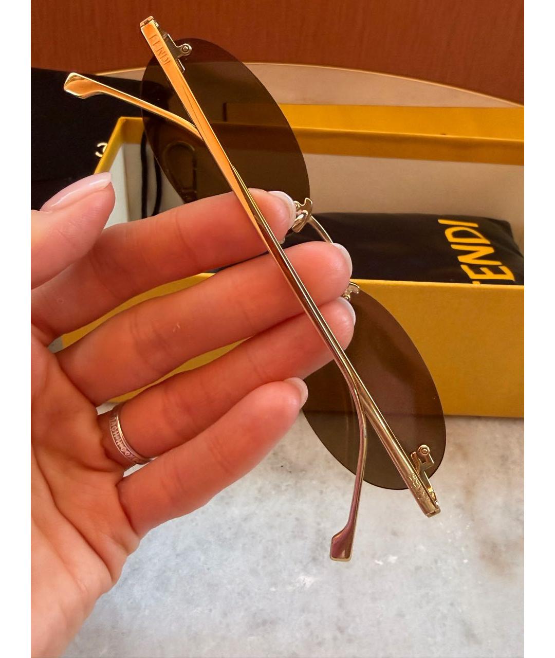 FENDI Золотые металлические солнцезащитные очки, фото 3
