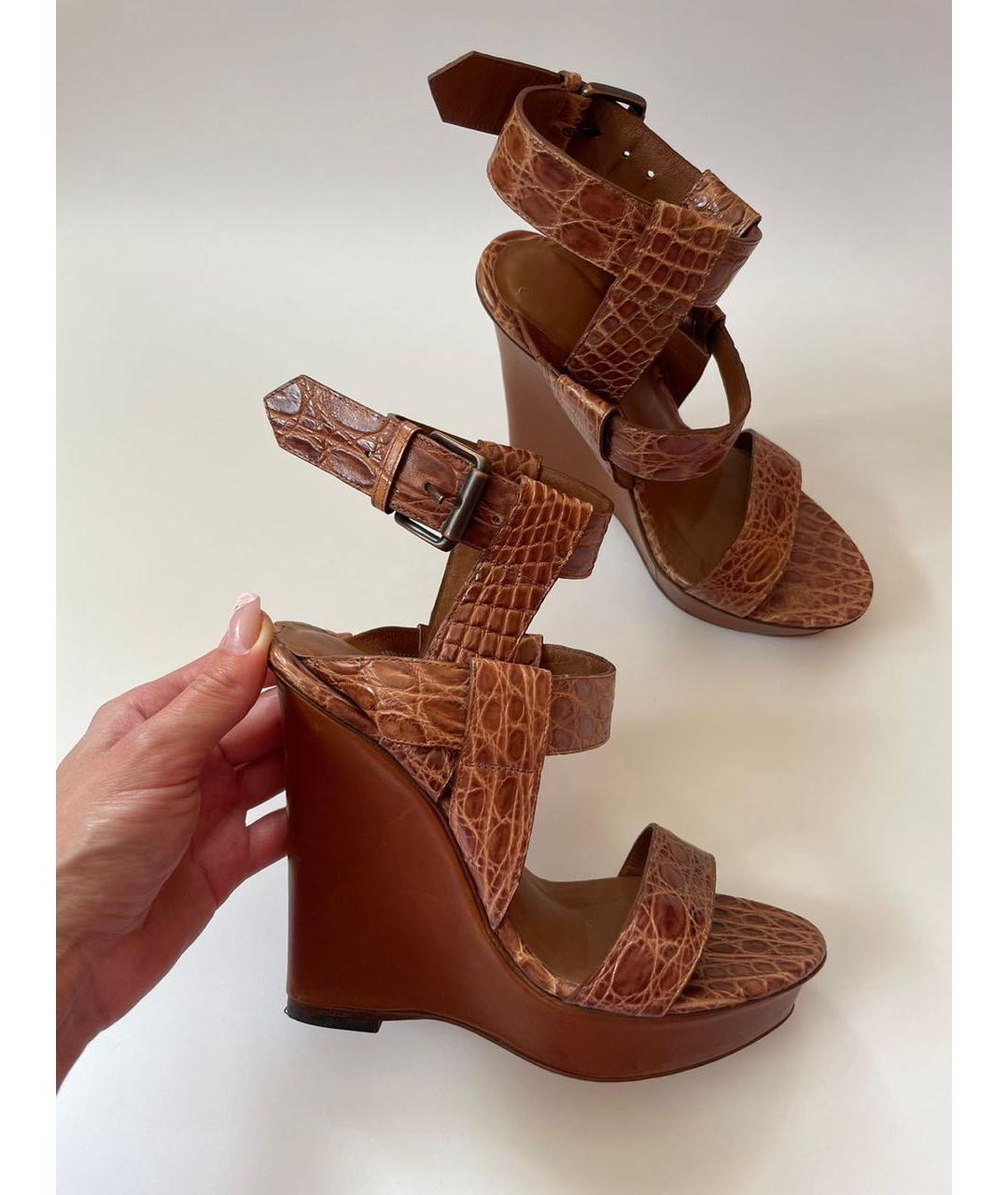 BOTTEGA VENETA Коричневые кожаные босоножки, фото 9