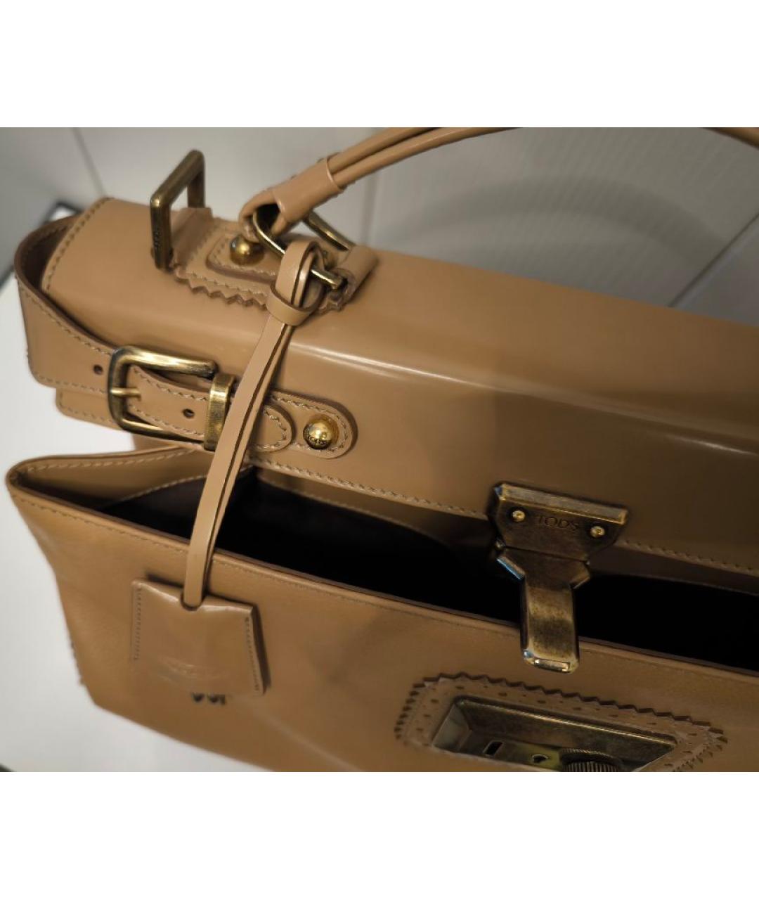 TOD'S Бежевая кожаная сумка с короткими ручками, фото 7