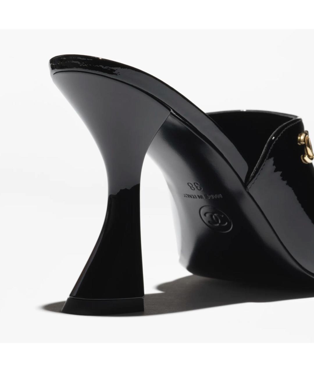 CHANEL Черные мюли из лакированной кожи, фото 4