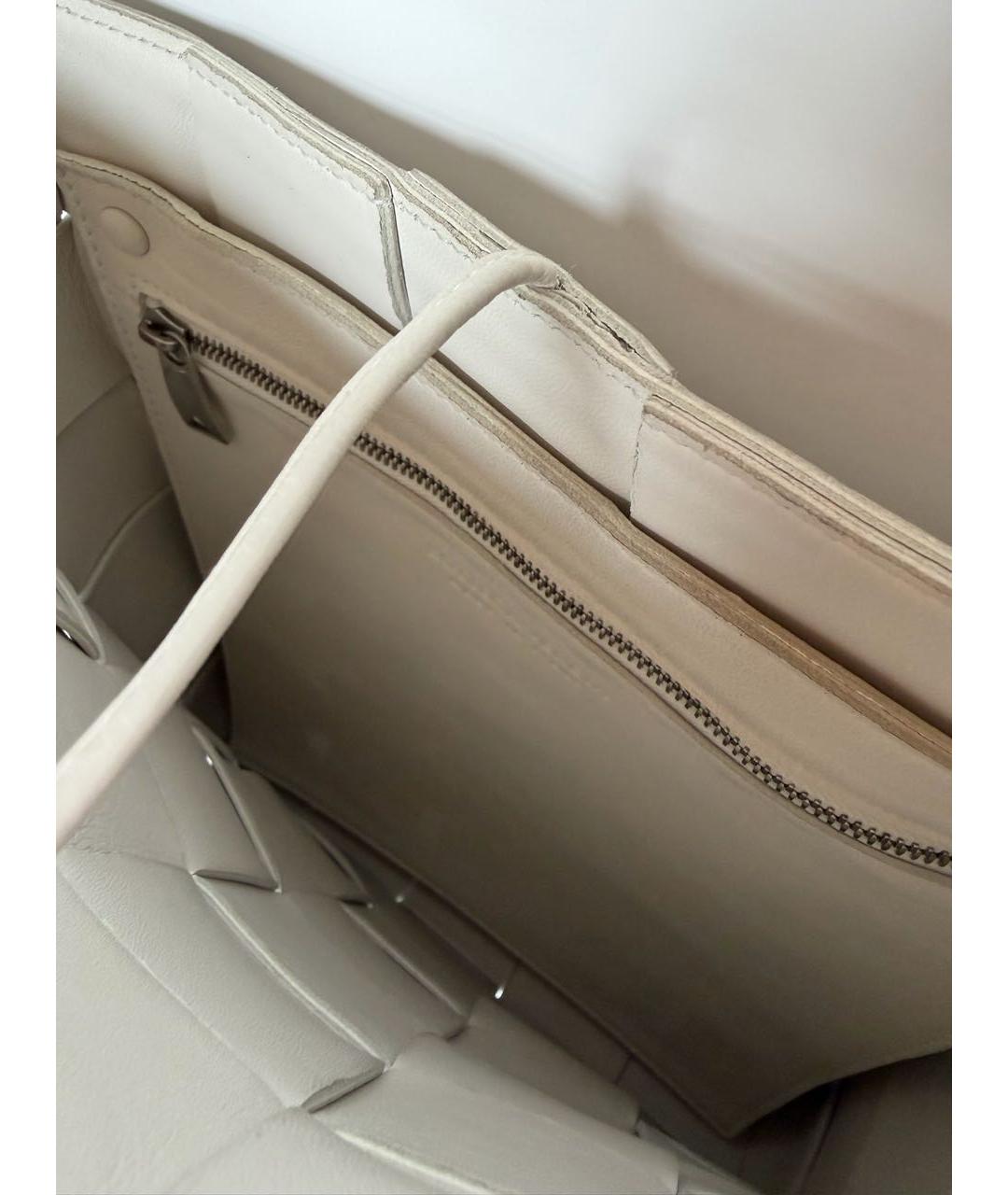 BOTTEGA VENETA Белая кожаная сумка через плечо, фото 5