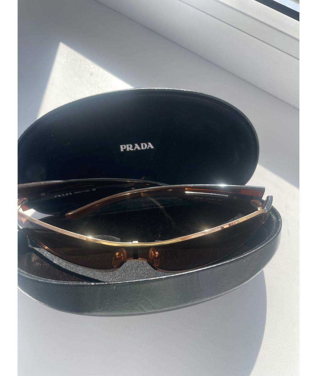 PRADA Коричневые пластиковые солнцезащитные очки, фото 3