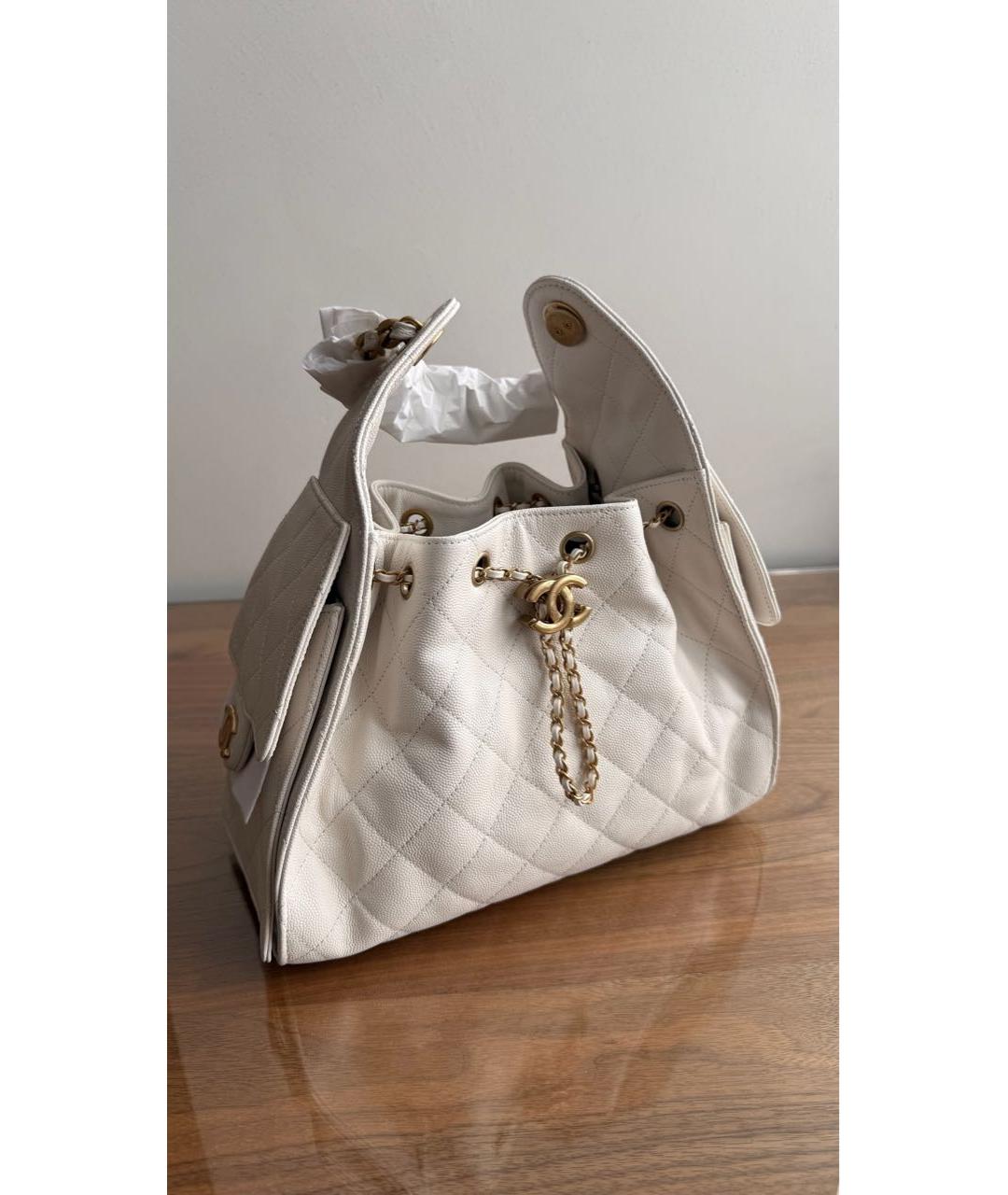 CHANEL Белая кожаная сумка тоут, фото 4
