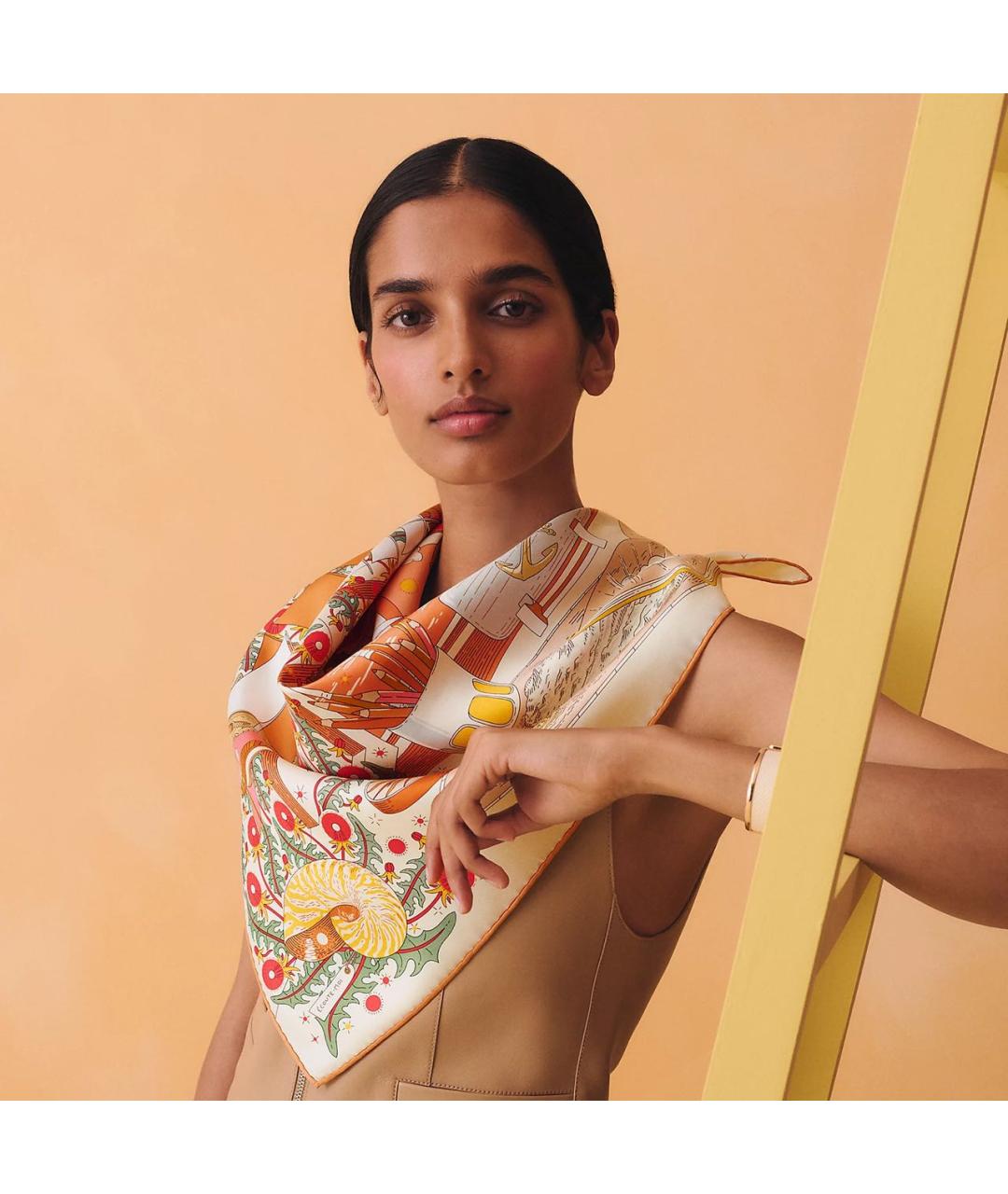 HERMES Оранжевый шелковый платок, фото 2