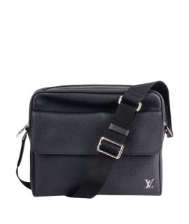 LOUIS VUITTON Барсетка