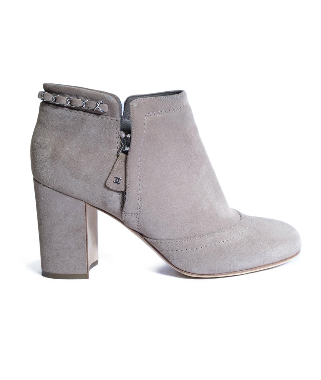 CHANEL Бежевые замшевые ботильоны, фото 1