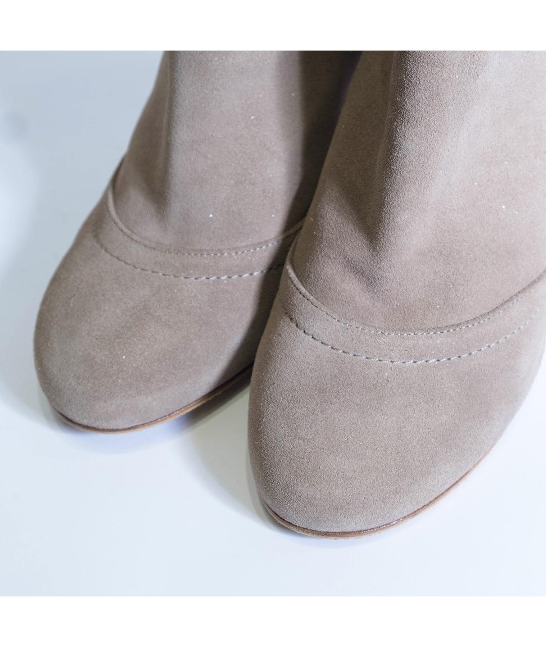 CHANEL Бежевые замшевые ботильоны, фото 3