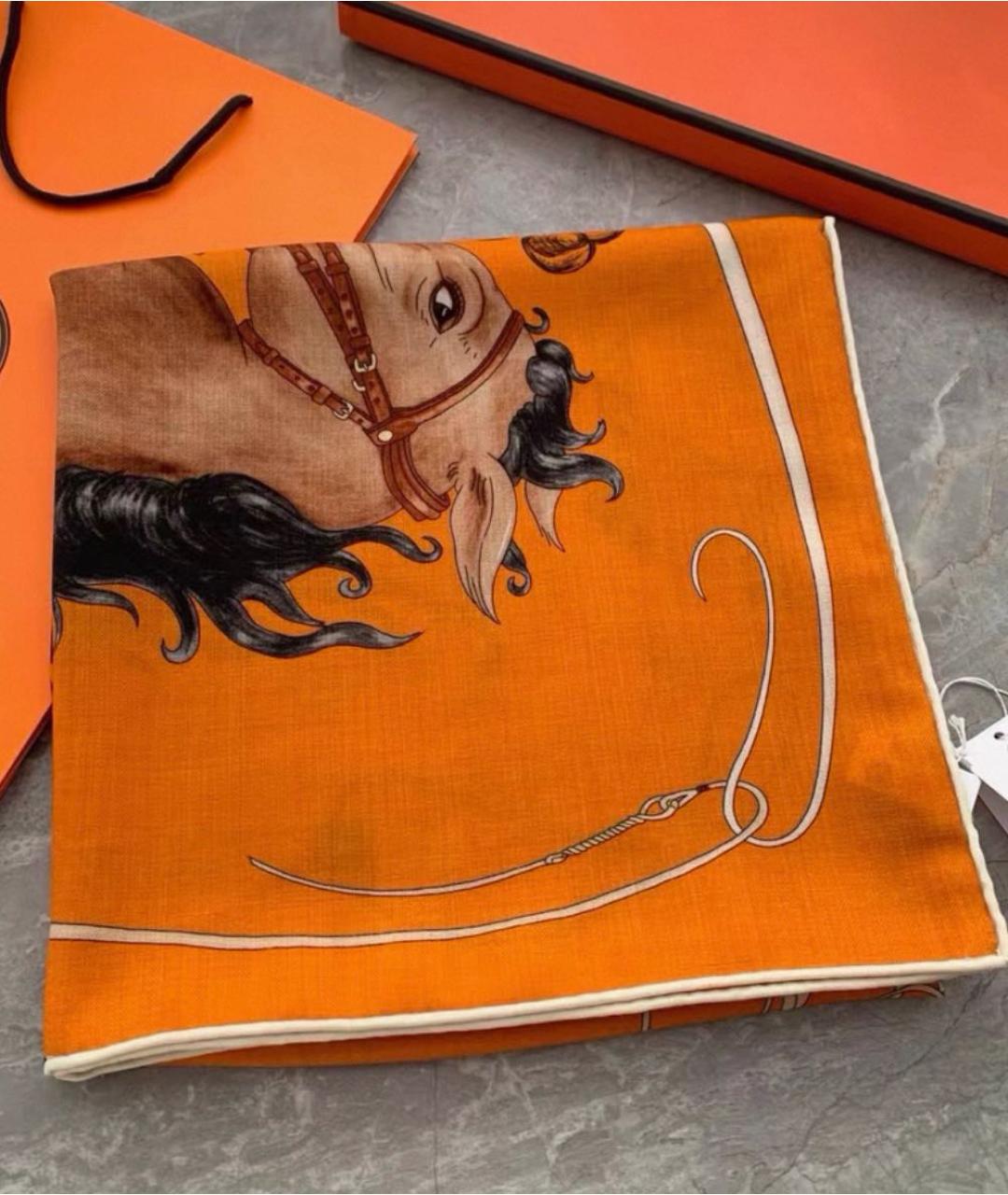 HERMES Оранжевый шелковый платок, фото 3