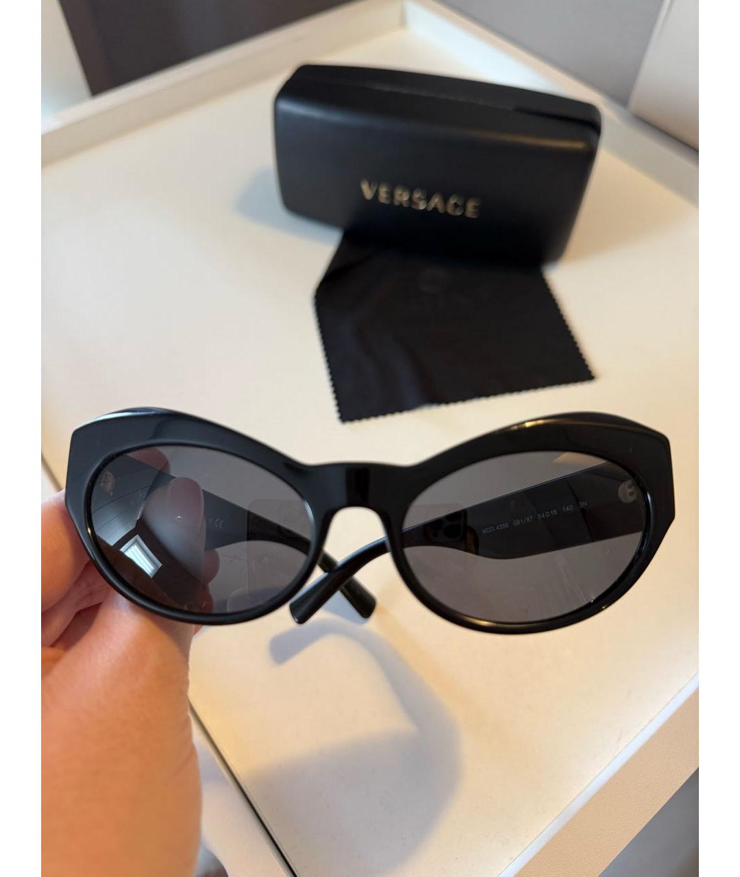 VERSACE Черные пластиковые солнцезащитные очки, фото 3