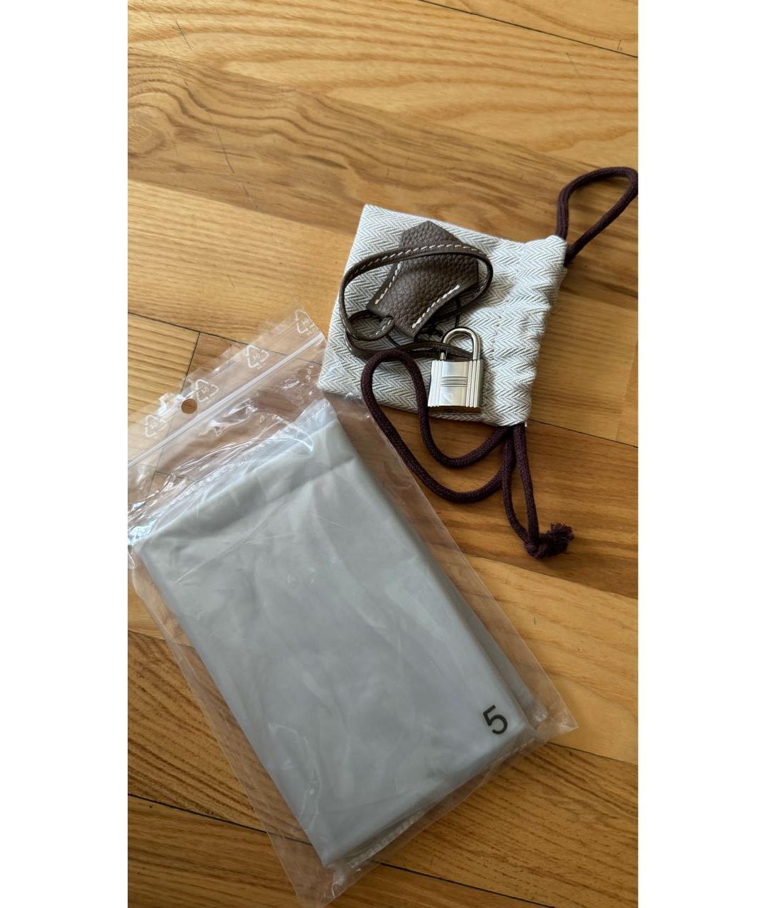 HERMES Бежевая кожаная сумка с короткими ручками, фото 9