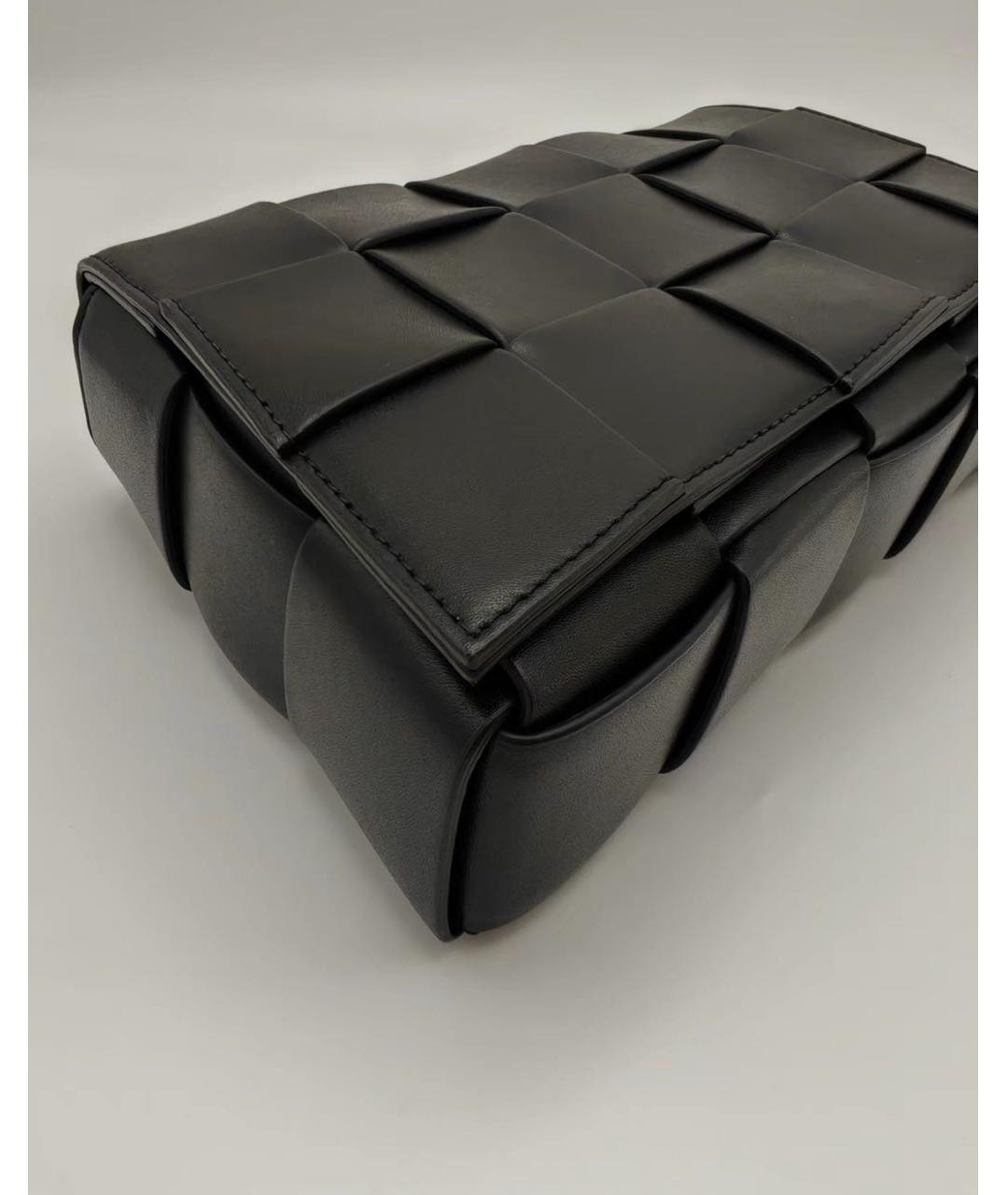 BOTTEGA VENETA Черная кожаная сумка на плечо, фото 8