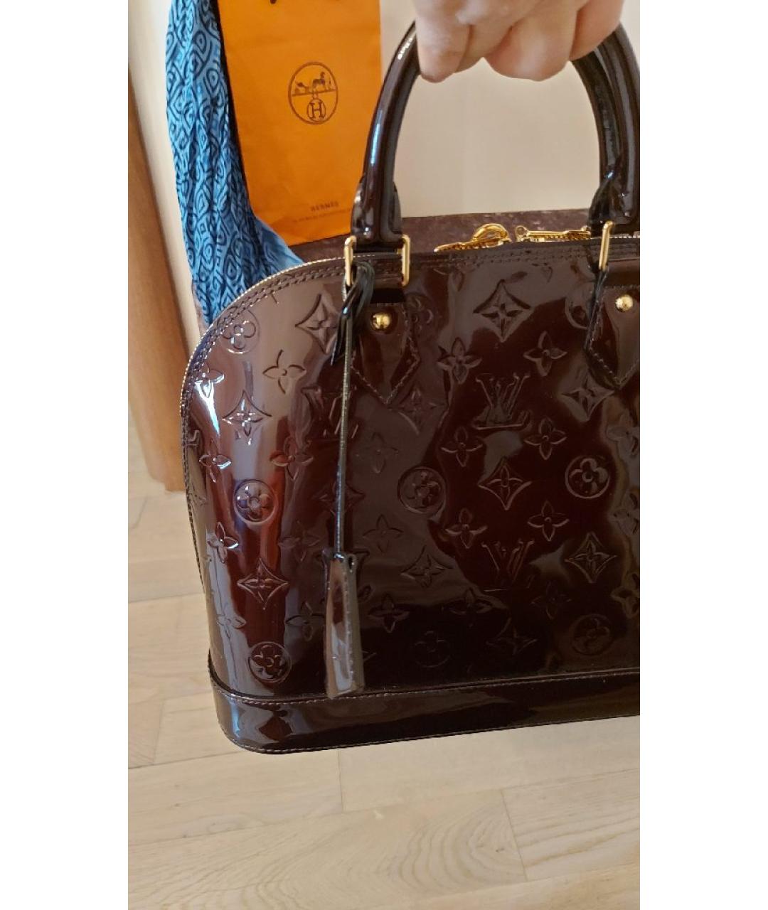 LOUIS VUITTON Бордовая сумка с короткими ручками из лакированной кожи, фото 4