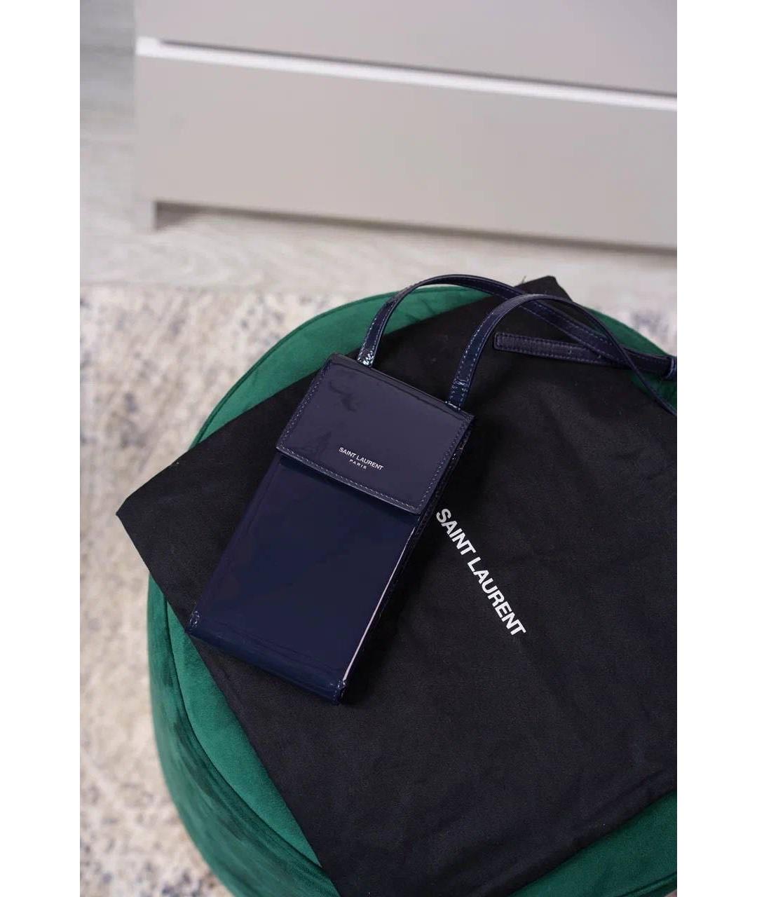 SAINT LAURENT Темно-синяя сумка через плечо из лакированной кожи, фото 3